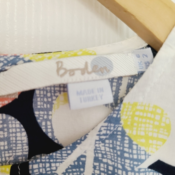 Boden Floral 3/4 Sleeve Top - Blue, Pink, White Size 2 - Picture 3 of 4